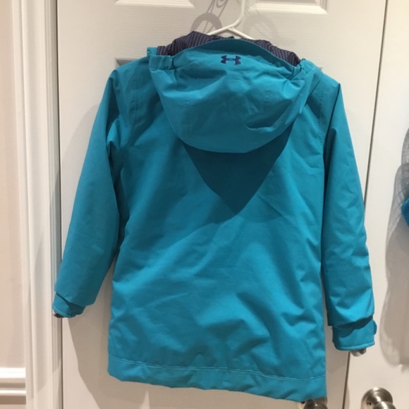 Under Armour Youth ColdGear Infrared winter coat.  Youth size Small. - Picture 3 of 11